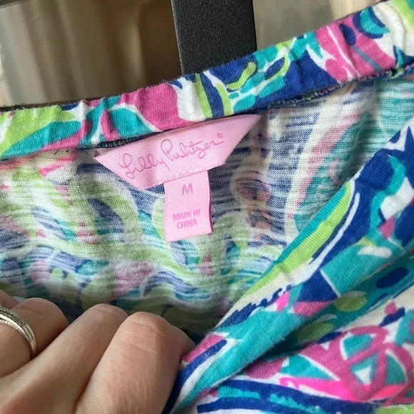 Lilly Pulitzer Blouse Toucan Play Val Strapless Top
Babydoll colorful sleeveless - Picture 3 of 7
